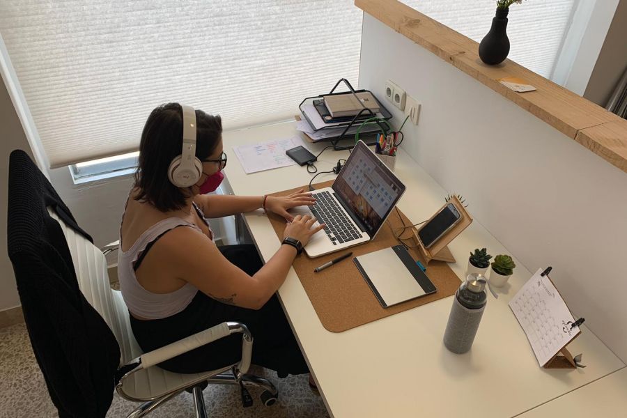 Contacta con CoWorking Irun